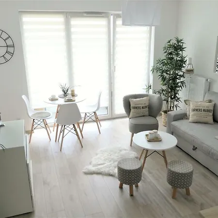 Bright & White New With Garage *