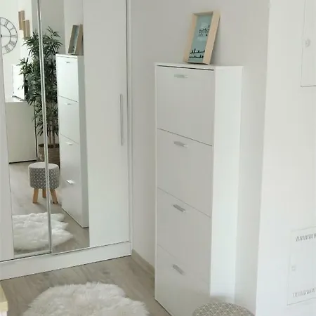 Bright & White New With Garage Διαμέρισμα *