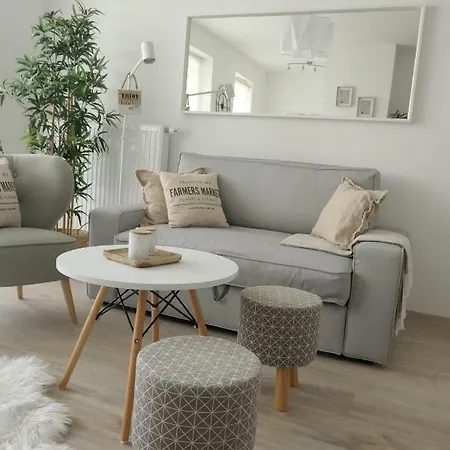 Διαμέρισμα Bright & White New With Garage *
