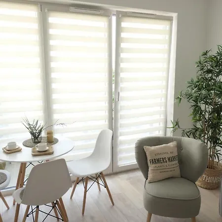 Bright & White New With Garage Διαμέρισμα
